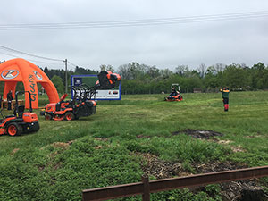 Fotografie Kubota Orange Days Frenštát pod Radhoštěm - HQ Lipka s.r.o.