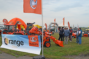 Fotografie Kubota Orange Days DZKT Havlíčkův Brod