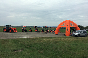 Fotografie Kubota Orange Days Bohatec s.r.o. Vážany